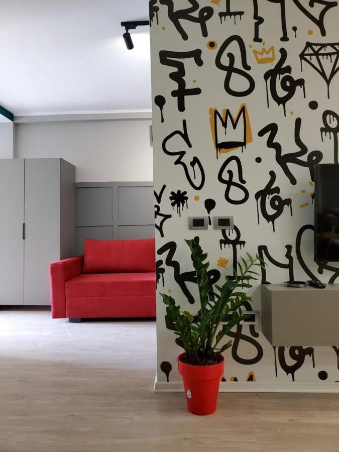 Helga'S Deluxe 3 Apartment Tiran Dış mekan fotoğraf
