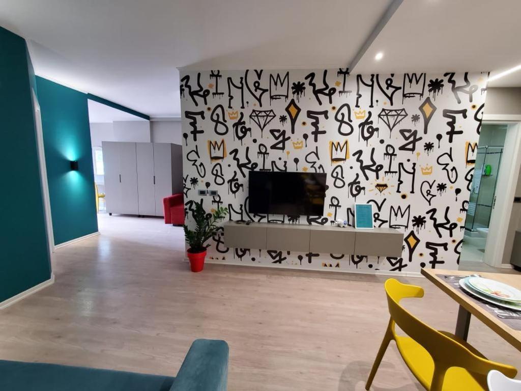 Helga'S Deluxe 3 Apartment Tiran Dış mekan fotoğraf